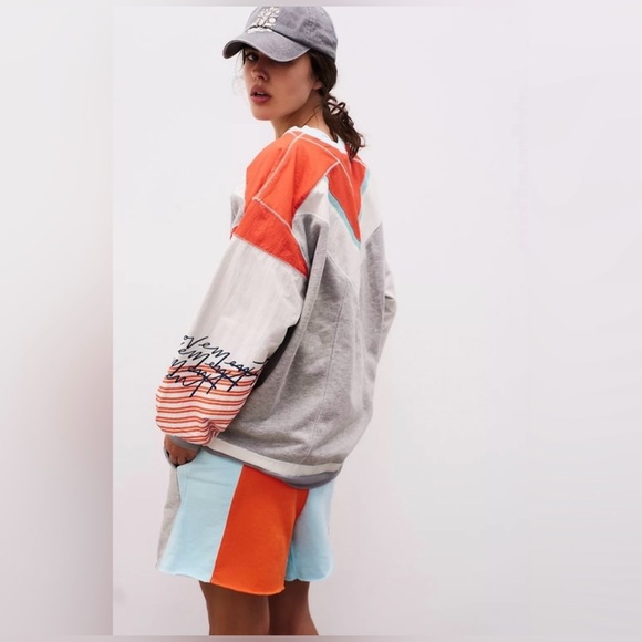 Sale!▪️NWT Free People Piece of Me Pullover Sweatshirt in Heather Grey Combo - Picture 4 of 7